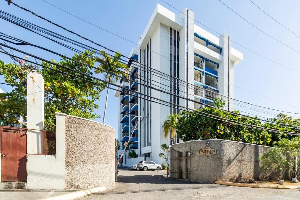 City Edge La Vie 金斯敦 外观 照片